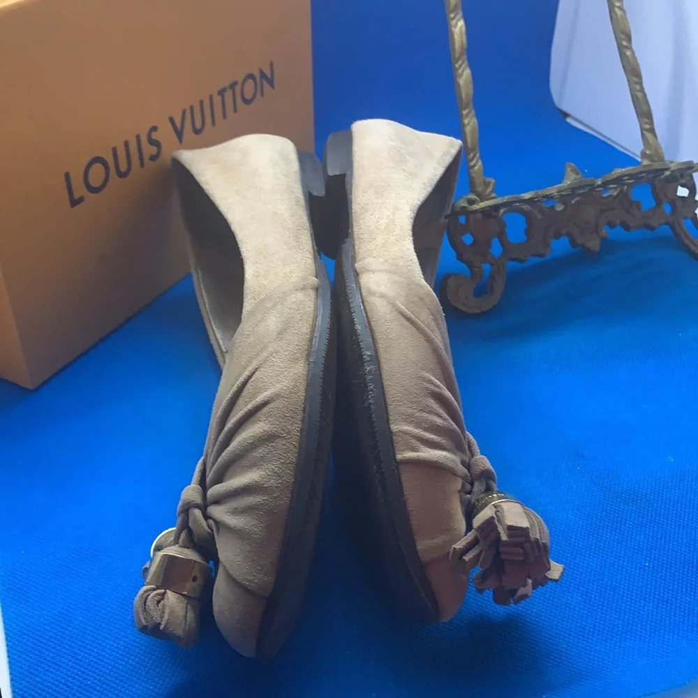 Louis Vuitton MA0141‎ Suede Flat Pumps 34.5 Ladies Beige